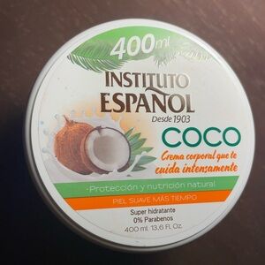 Instituto Español helps with hydration & firming stretch mark & scars